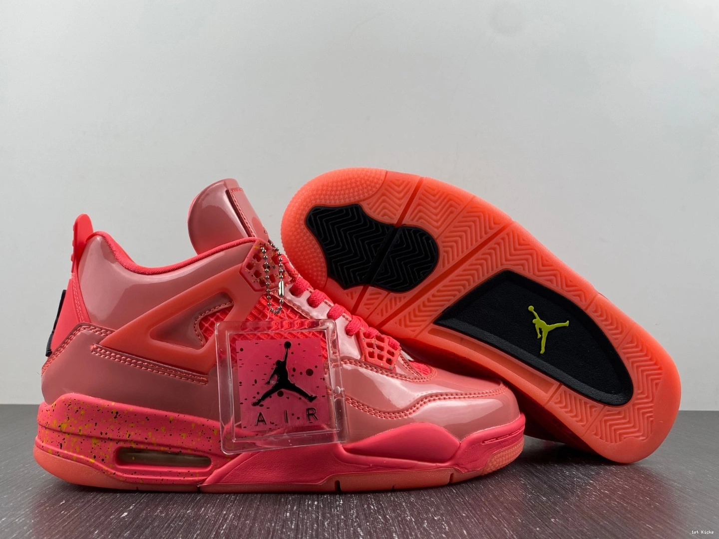 - AQ9128-600 4 Punch Jordan (W) Retro Hot 0101